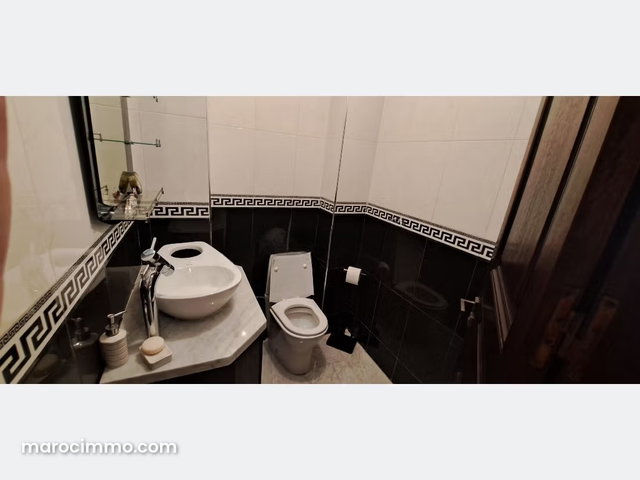 Appartement à Vendre de 208.0 m² à Casablanca, Hopitaux — 4