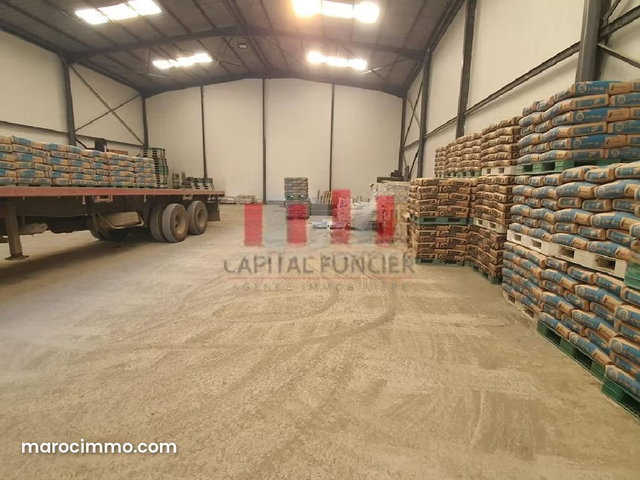 Usine industrielle de 900 m de surface utile R 2 a la vente zone industrielle sidi maarouf — 4