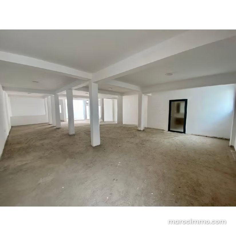 Local commercial 160 m² au cœur des Abattoirs Agadir — Agadir