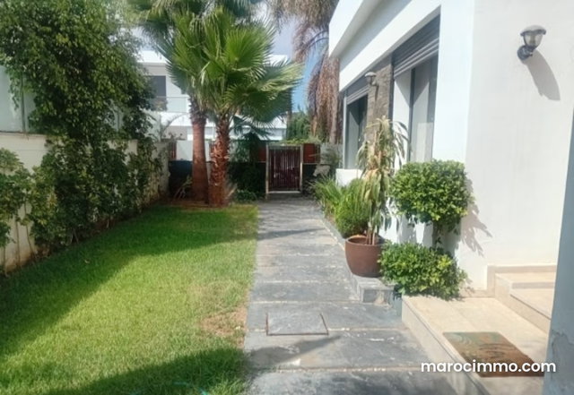 Belle villa résidence bouskoura — 2
