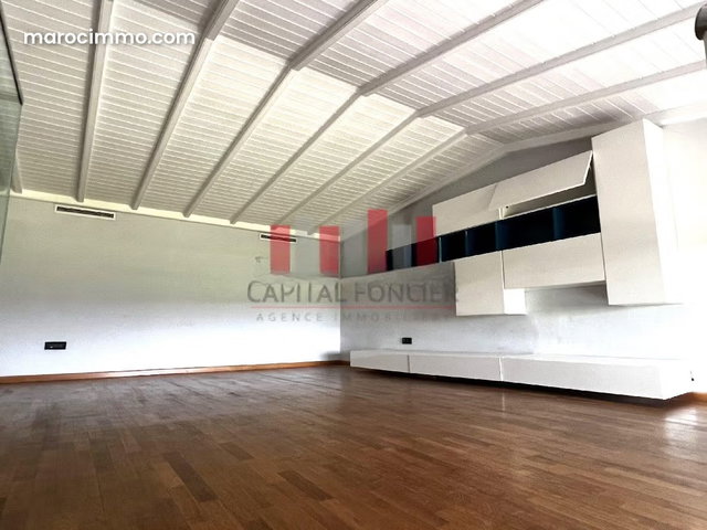 Très bel appartement en location à Bouskoura. 4 chambres agréables. Garage et terrasse — 4