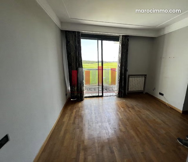 Très bel appartement en location à Bouskoura. 4 chambres agréables. Garage et terrasse — 5