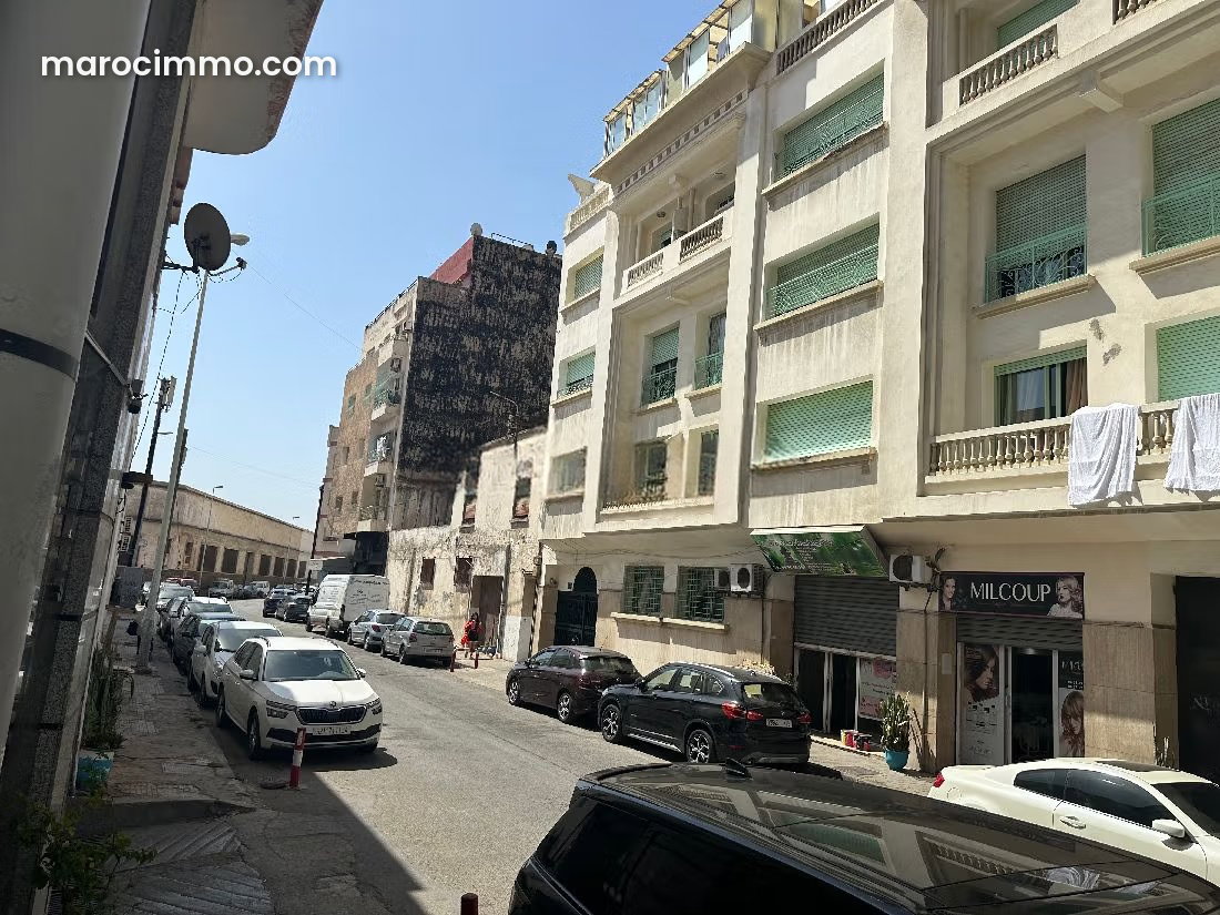 Local commercial 35 m² à vendre Maârif Extension Casablanca — Casablanca