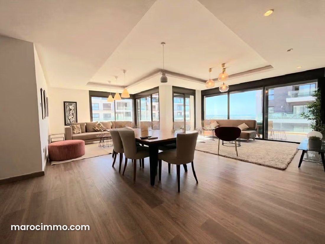 210 sqm Ocean-View Apartment, Aïn Diab, Casablanca — Casablanca