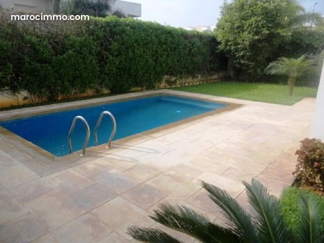 462 m² Villa with Pool and Garden for Rent in Californie, Casablanca — Casablanca