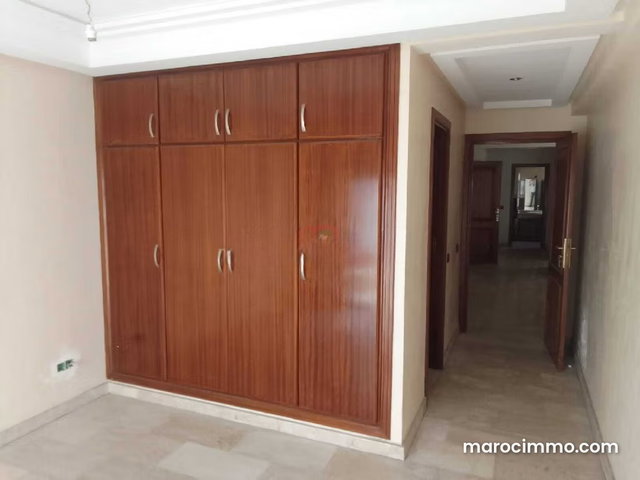 Vente Appartement à 2 mars — 3
