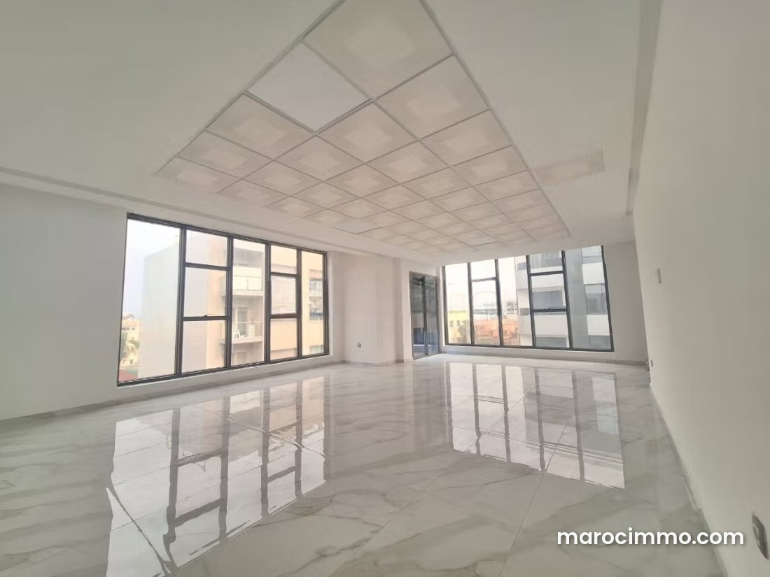 84 m² Office for Rent in Ain Sebaa, Casablanca — Casablanca
