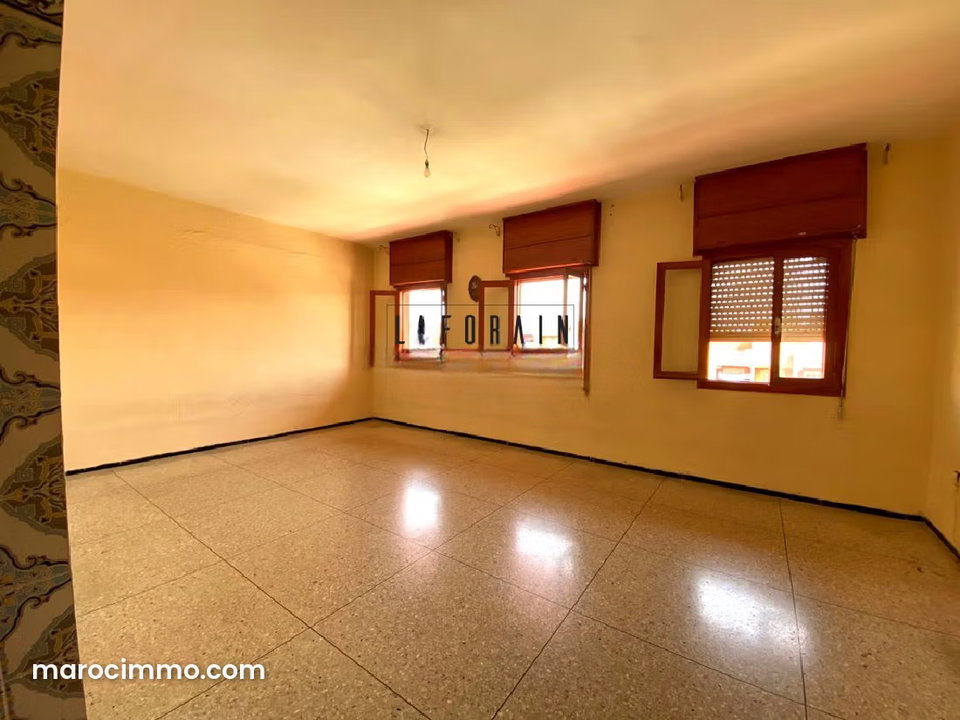 Charmant appartement à restaurer quartier al badii