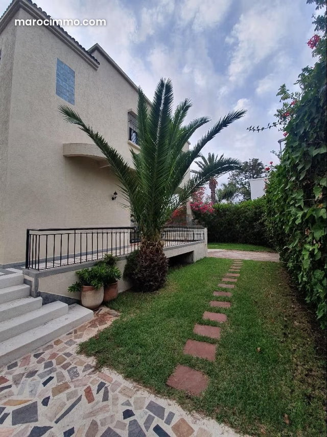 Magnifique villa à louer à Cil — 3