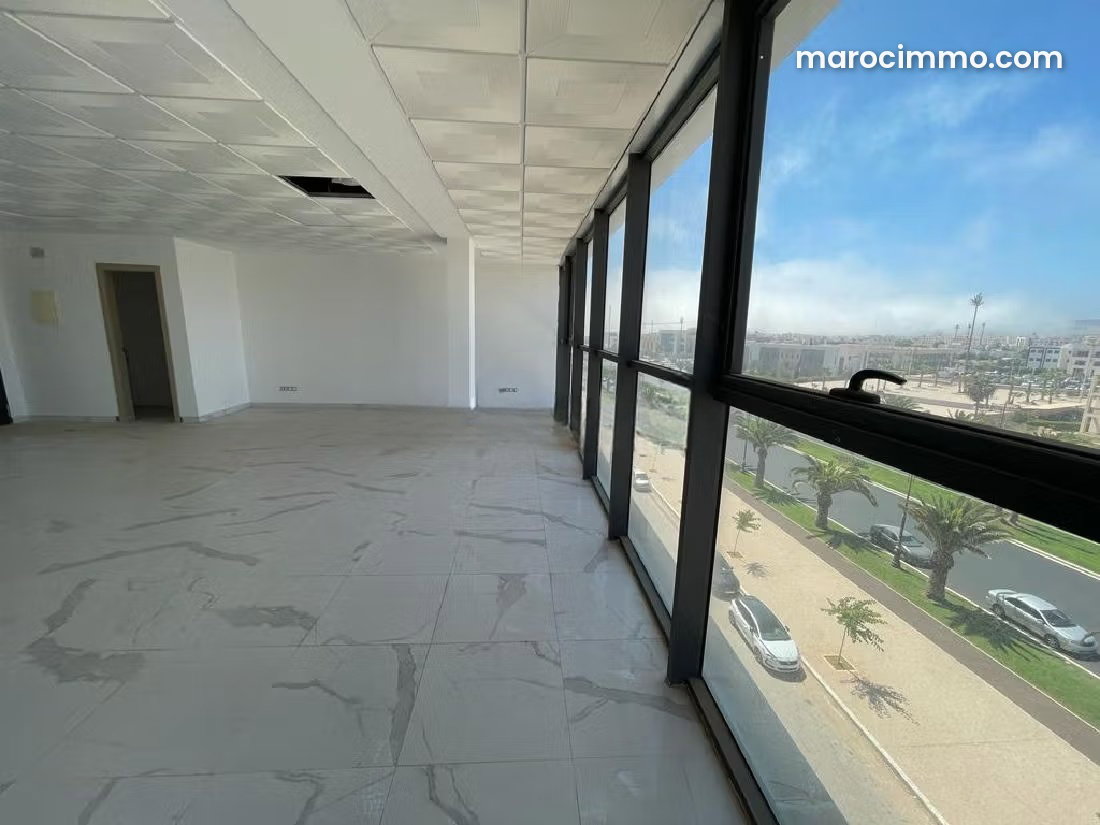66 m² Office in Haut Founty, Agadir, in a Modern Secure Building — Agadir