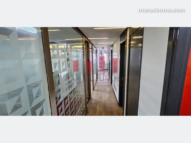 Plateau de bureau premium en RDC de 450 m de surface a la location quartier palmier idéal pour centre d appel, laboratoire ou centre médical — 5