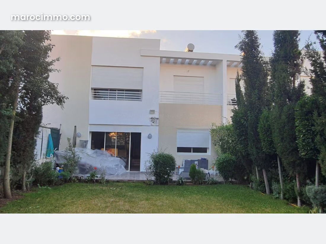 Villa 270 m², 4 chambres avec jardin, Sidi Rahal — Sidi Rahal