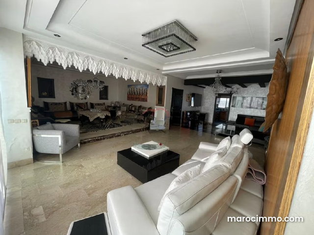 For Sale Apartment in Gauthier — 4