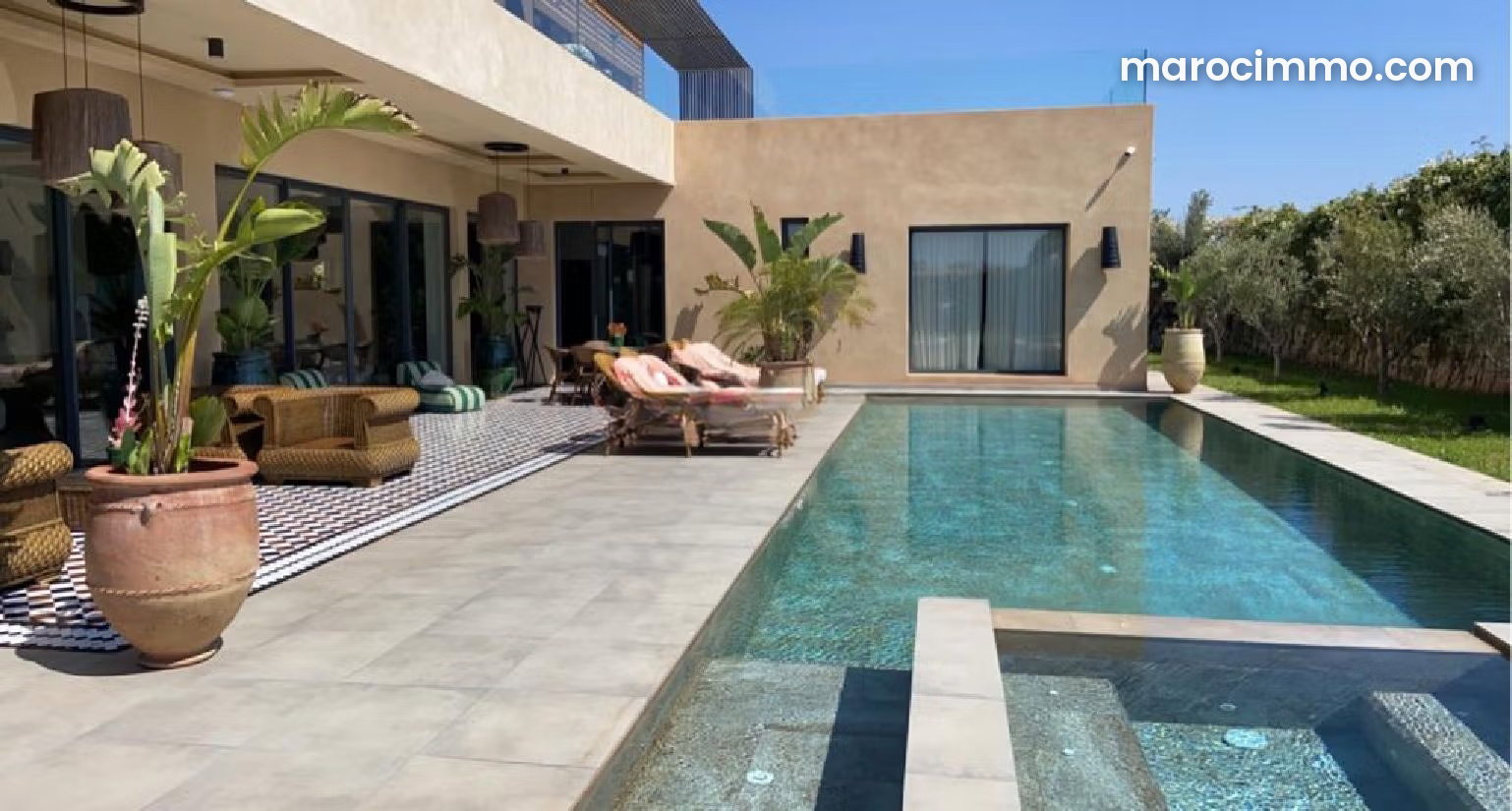 Villa 500 m², 5 chambres avec piscine, Route d'Ourika, Marrakech — Marrakech