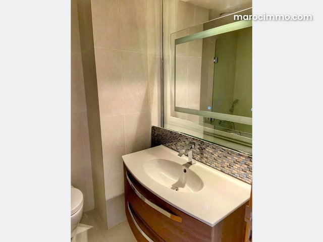 Superbe appartement à louer à Casablanca Finance City. Surface de 125 m². Bien meublé — 4