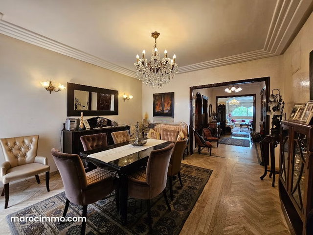 Appartement à Vendre de 293.0 m² à Casablanca, Racine — 3