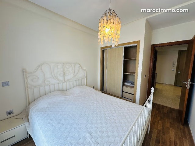 Studio en location à Bourgogne Ouest. Superficie 50 m². Meublé — 5