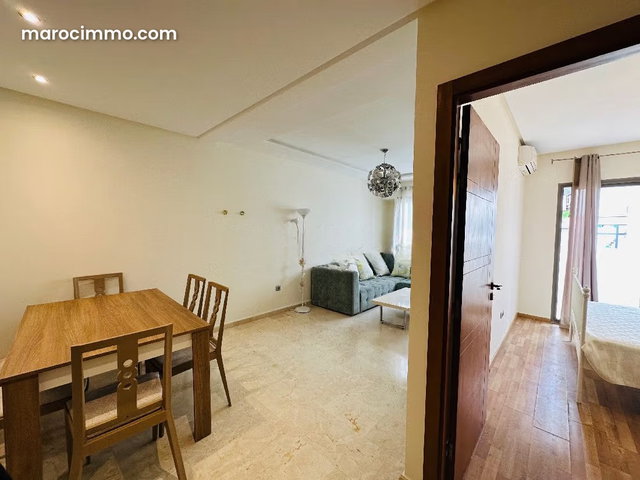 Studio en location à Bourgogne Ouest. Superficie 50 m². Meublé — 2