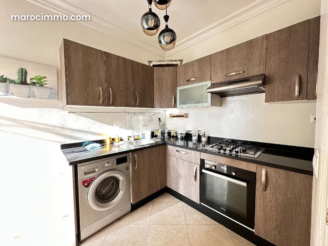 Appartement en location à Bourgogne Ouest. Surface totale 80 m². Meublé — 5