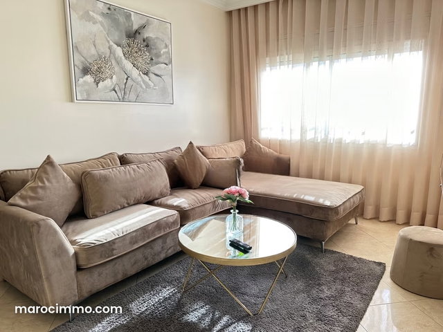 Appartement en location à Bourgogne Ouest. Surface totale 80 m². Meublé — 4