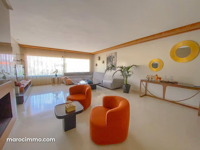 Apartment for Rent in Racine without Vis a Vis. Total Surface 130 m². — 3