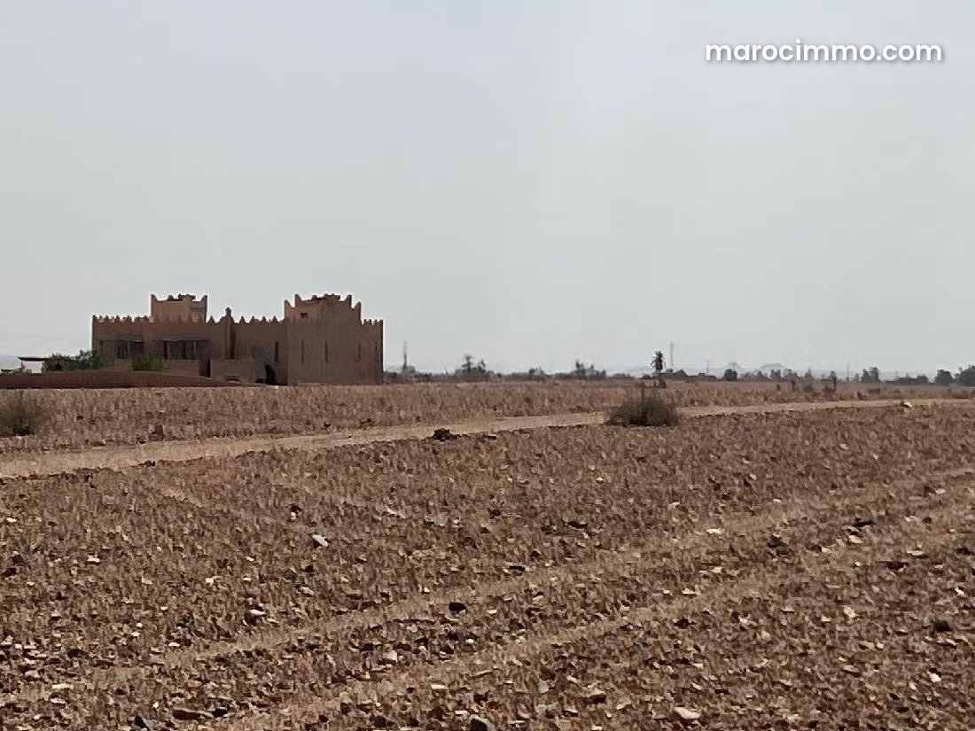 Titled 5.7-hectare plot of land in Marrakech, Casablanca Road — Marrakesh