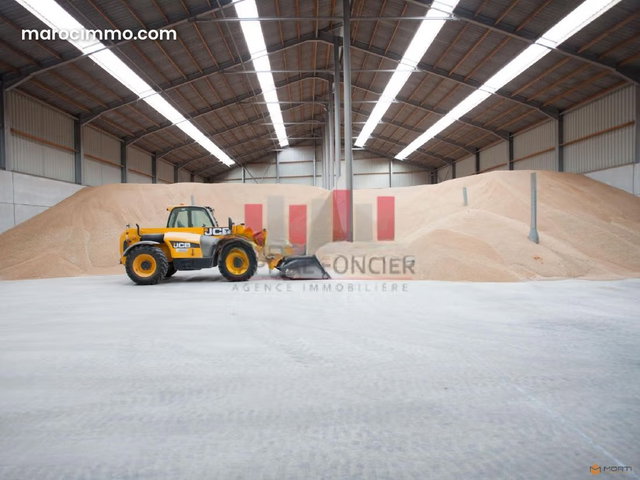 Hangar industriel de 700 m2 exclusivement pour du stockage a la location a ain sebaa — 3