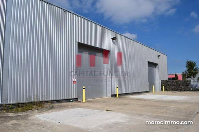 Hangar industriel de 700 m2 exclusivement pour du stockage a la location a ain sebaa — 2