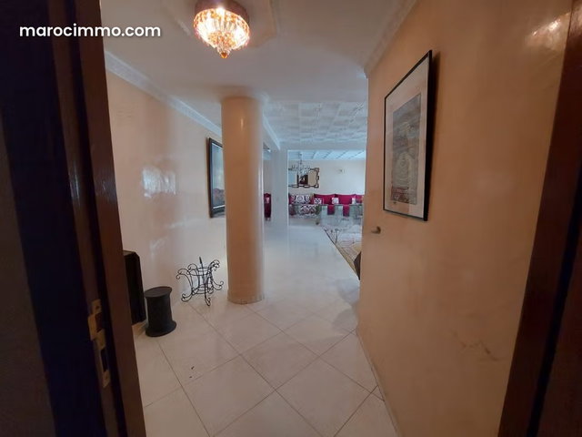 Appartement à Louer de 220.0 m² à Casablanca, Mers Sultan — 4