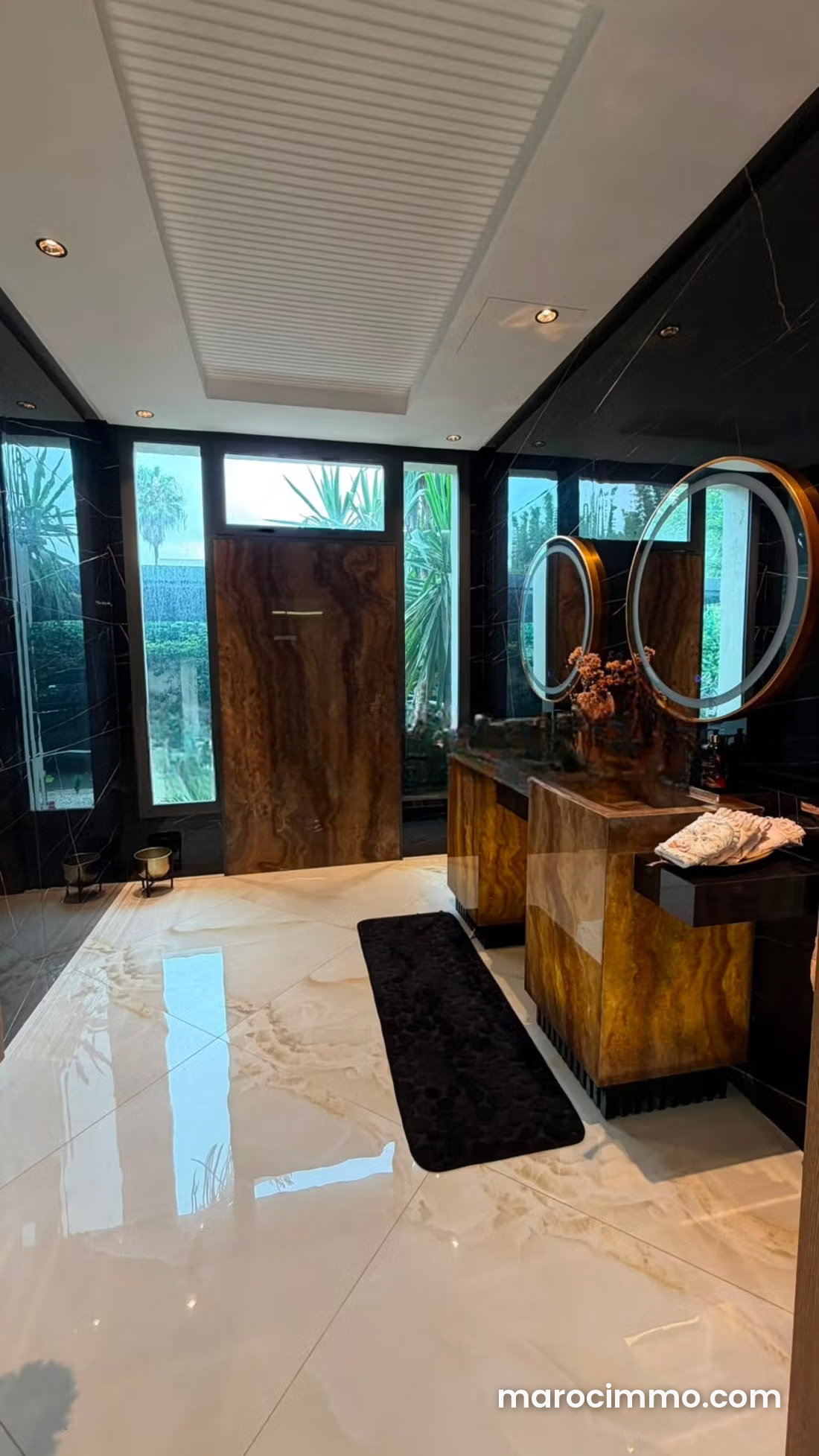 Contemporary 1,850 m² Villa with Garden and Pool in Souissi, Rabat — Rabat