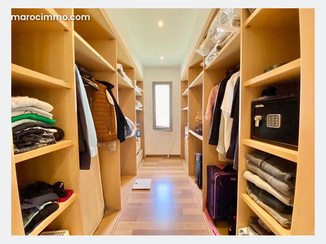 Villa à Vendre de 800.0 m² à Bouskoura, Bouskoura — 4
