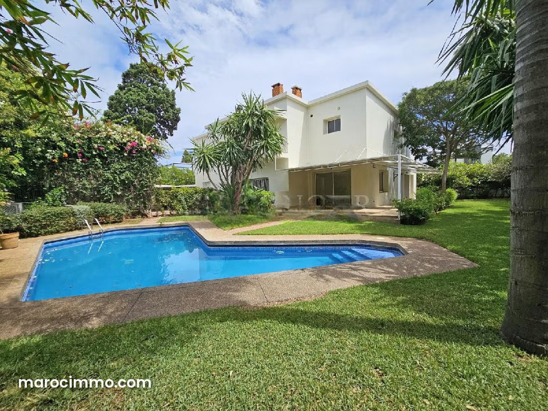 Villa 1288 m² avec piscine et jardin, Longchamps, Casablanca — Casablanca