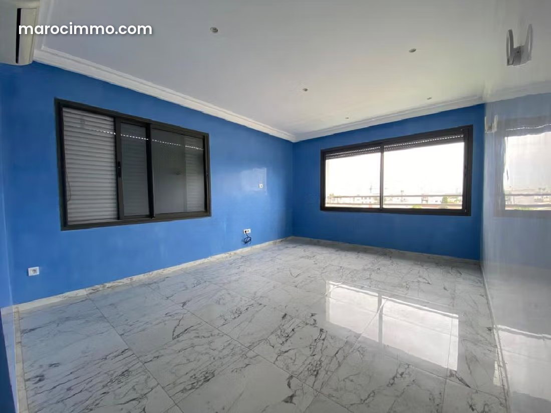 120 m² Office for Rent in Oasis, Casablanca — Casablanca