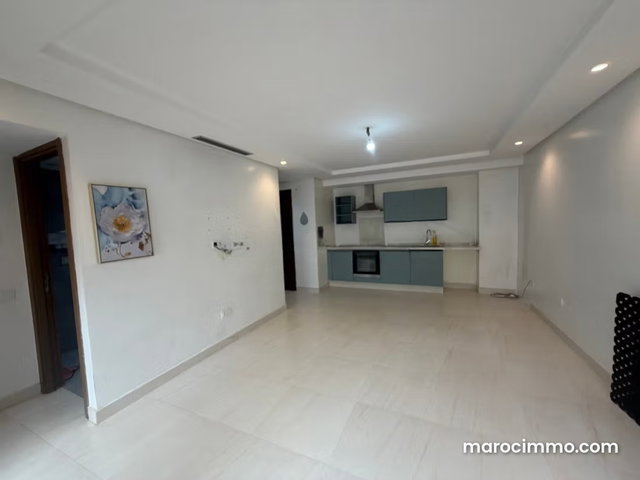 For Sale Large Studio with Terrace in Palmier Quarter — 3