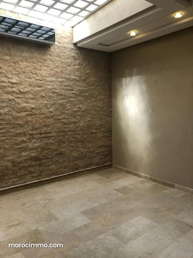 Maison de luxe à vendre à Du Golf. 4 chambres agréables. — 3