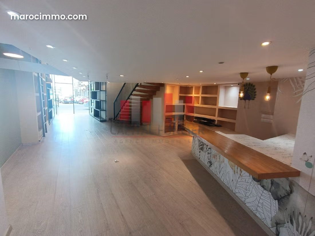 105 sqm commercial premises with mezzanine, Racine, Casablanca — Casablanca