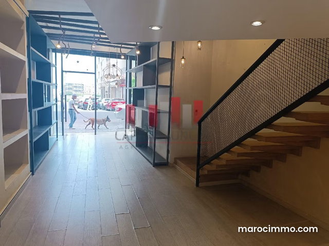 Local commercial premium de 105m2 à la location rue Ahmed Charci Bourgogne — 2