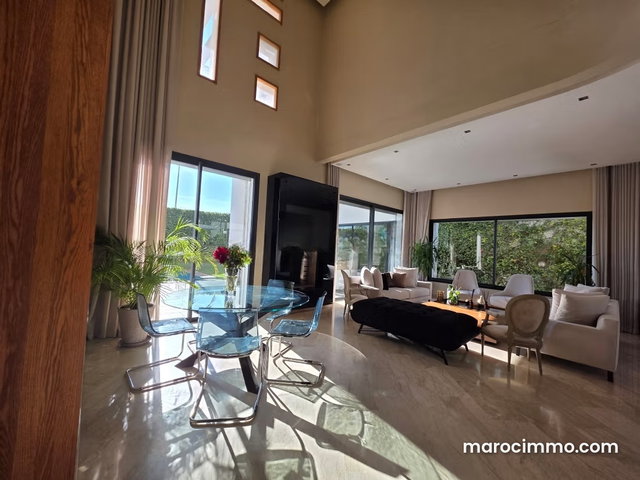 Villa moderne avec piscine résidence fermée Bouskoura — 2