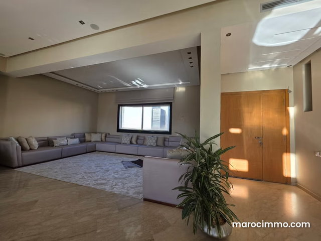 Villa moderne avec piscine résidence fermée Bouskoura — 4