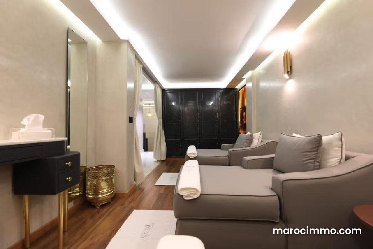 Local commercial 149 m² en plein cœur de Guéliz Marrakech — Marrakech