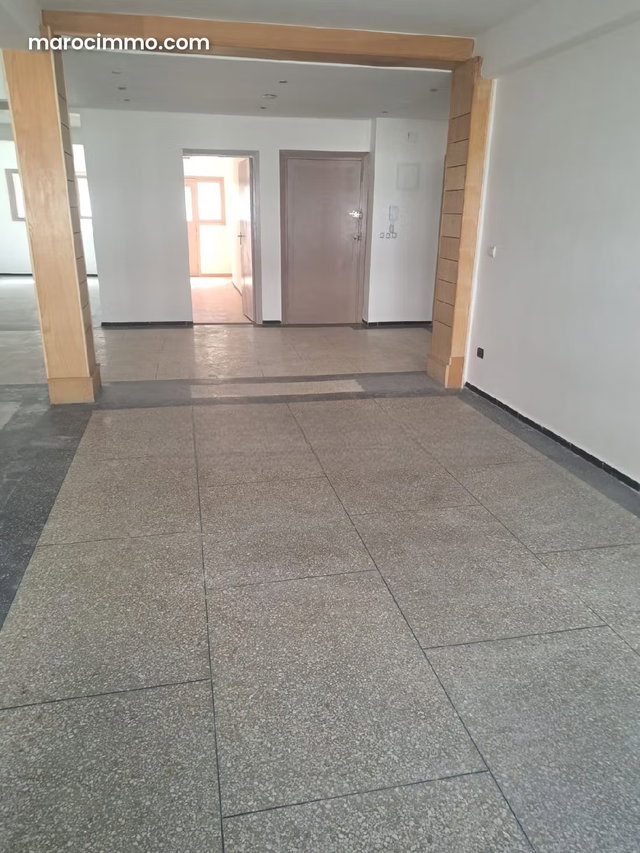 Plateau de bureau à louer 123m² Gauthier — 2