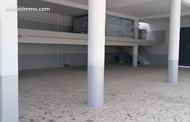 Local commercial a louer situation gzenaya surface 1150 m² — 3