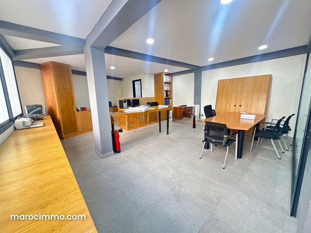 Bureaux à la location à Gauthier. Surface totale 60 m² — 2