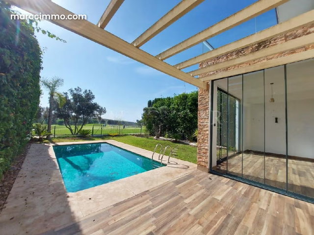 Location d'une belle villa 4chambres avec piscine Front de Golf, Bouskoura — 3