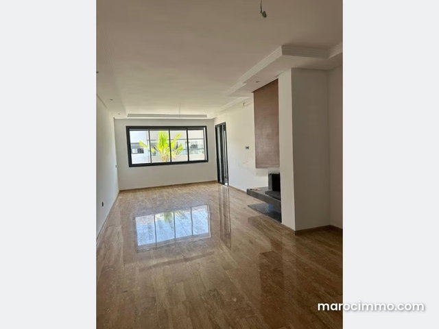 New Apartment Large Terrace for Rent — 4