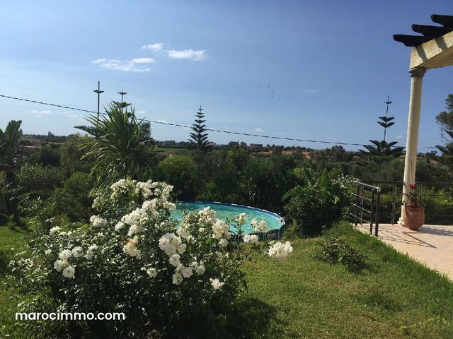 Belle demeure sur un terrain de 13000 m² — حد السوالم