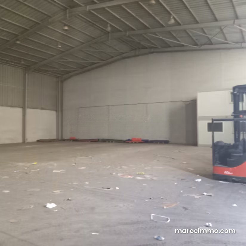 1,600 m² Commercial Premises, Industrial Zone, Casablanca — Casablanca
