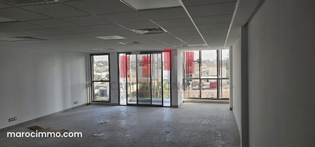 Immeuble neuf a usage professionnel de 1900 m2 de surfaces utiles a la location en plein quartier franceville, Tramway mitoyen — 5