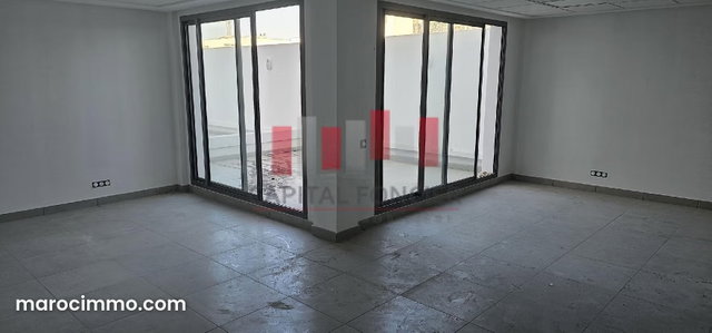 Immeuble neuf a usage professionnel de 1900 m2 de surfaces utiles a la location en plein quartier franceville, Tramway mitoyen — 3