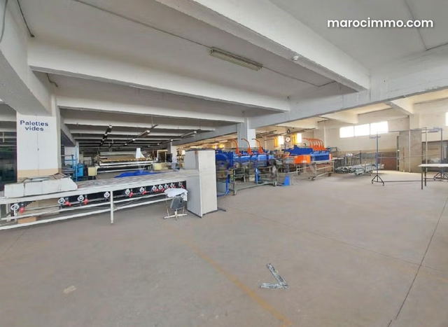 Location dépôt en étage 1200m2 ZI Casablanca — الدار البيضاء
